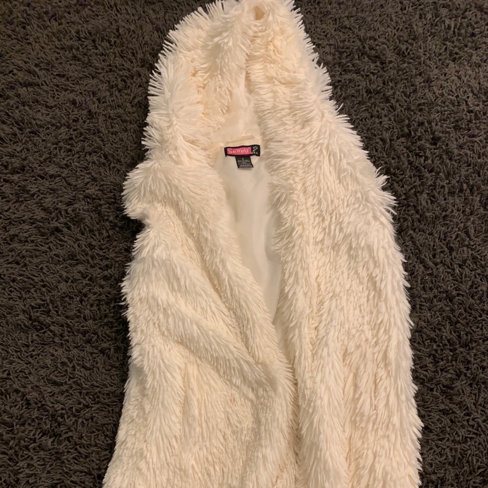 Fur vest